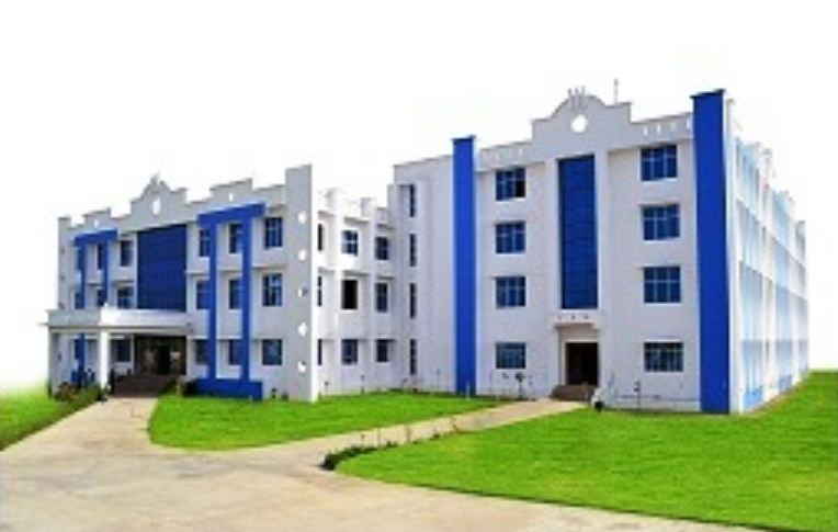 https://cache.careers360.mobi/media/colleges/social-media/media-gallery/3135/2019/1/10/College Bulidding of Shri Girraj Maharaj College of Engineering and Management Mathura_Campus-View.JPG
